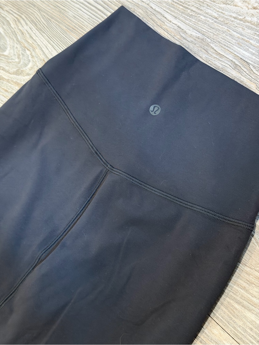 Lululemon Nulu Slim-Fit High-Rise Midi Skirt Black Size 4
